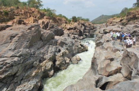 ಮೇಕೆದಾಟು ಸರ್ವೇ ಕಾರ್ಯ ಸ್ಥಗಿತ : ಅಧಿಕಾರಿಗಳ ವರ್ಗ