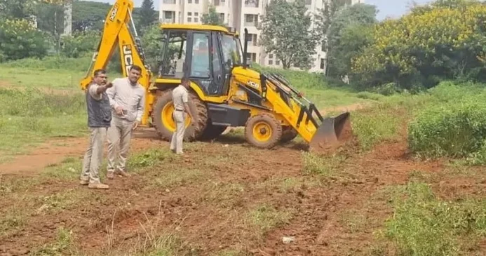 ಎಚ್.ಎಮ್.ಟಿಯಿಂದ 5 ಎಕರೆ ಭೂಮಿ ವಶ ಪಡಿಸಿಕೊಂಡ ಅರಣ್ಯ ಇಲಾಖೆ