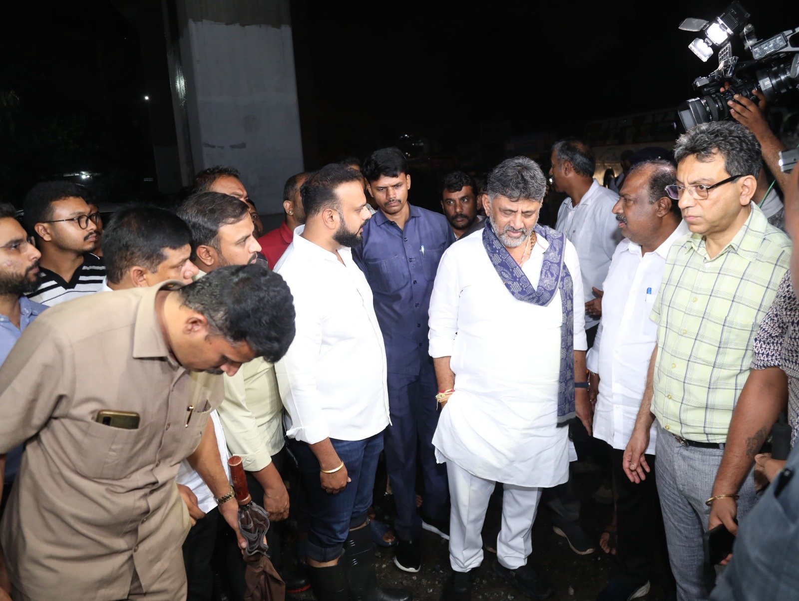 ಮಳೆ ನೀರಿನಿಂದ ಅವಾಂತರ; ನಗರದ ಶೇ.70ರಷ್ಟು ಪ್ರದೇಶಗಳ ಸಮಸ್ಯೆ ನಿವಾರಣೆ: DCM D.K. Shivakumar