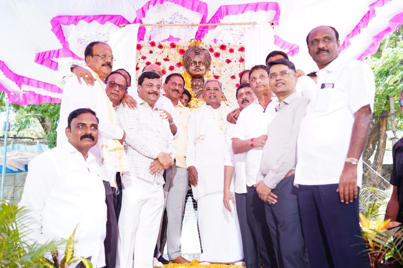 ಮಂಡ್ಯ || New hostel ಕೇವಲ ಕುರುಬರ ಮಕ್ಕಳಿಗೆ ಮಾತ್ರವಲ್ಲ, ಎಲ್ಲಾ ಜಾತಿಯ ಬಡವರಿಗೂ ಅವಕಾಶ ಇರುತ್ತದೆ: CM"