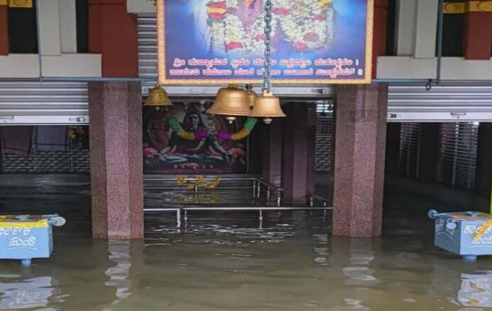 ಕಾರವಾರ || ಐತಿಹಾಸಿಕ Bangareshwar ದೇವಾಲಯ ಸಂಪೂರ್ಣ ಜಲಾವೃತ..!