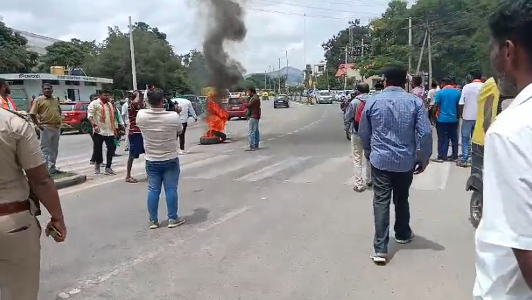 ತುಮಕೂರು || ಸರ್ಕಾರದ ವಿರುದ್ಧ ಪ್ರತಿಭಟನೆ : ಬಿಜೆಪಿ ನಗರಾಧ್ಯಕ್ಷ ವಿರುದ್ಧ FIR..!