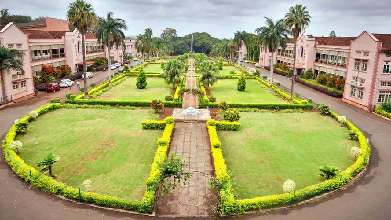 ಧಾರವಾಡದ ಕೃಷಿ ವಿಜ್ಞಾನ ವಿವಿಯಲ್ಲಿ ನೇಮಕಾತಿ; ಅರ್ಜಿ ಸಲ್ಲಿಸುವ ವಿವರ ಇಲ್ಲಿದೆ.