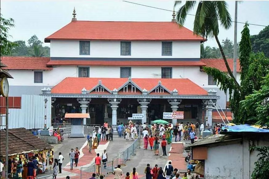 ಧರ್ಮಸ್ಥಳ ಮಂಜುನಾಥನ ದರ್ಶನಕ್ಕೆ ಹರಿದುಬಂದ  ಭಕ್ತ ಸಾಗಾರ | Tempal