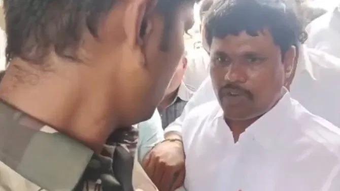 ಆಂಧ್ರದ ದೇವಸ್ಥಾನದಲ್ಲಿ ಪೊಲೀಸರ ಮೇಲೆ ಆಂಧ್ರ ಸಚಿವರ ಸಹೋದರನಿಂದ ಹ*ಲ್ಲೆ