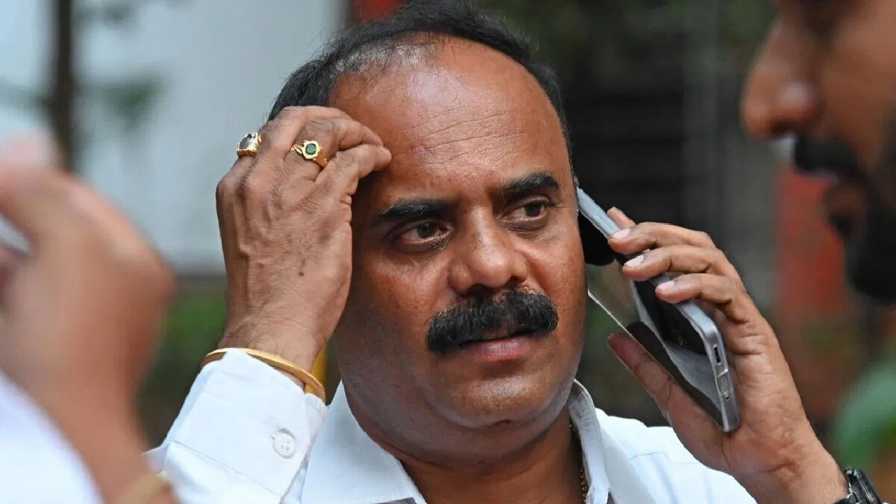 ಹಾಸನ ಹಣ ಹಂಚಿಕೆ ಆರೋಪ: ಸಿಎಂ, ಡಿಸಿಎಂ ವಿರುದ್ಧ ಚುನಾವಣಾ ಆಯೋಗಕ್ಕೆ ದೇವರಾಜೇಗೌಡ ದೂರು.