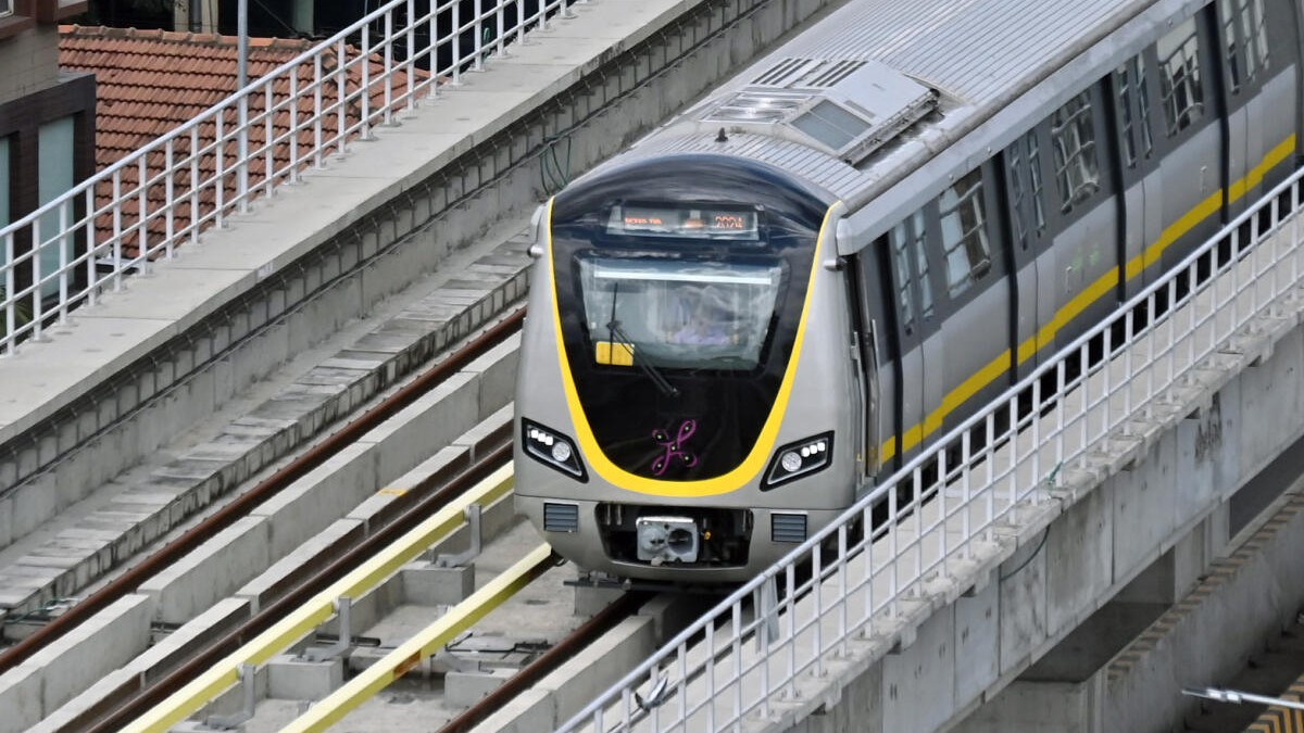 Yellow Line Metro service begins