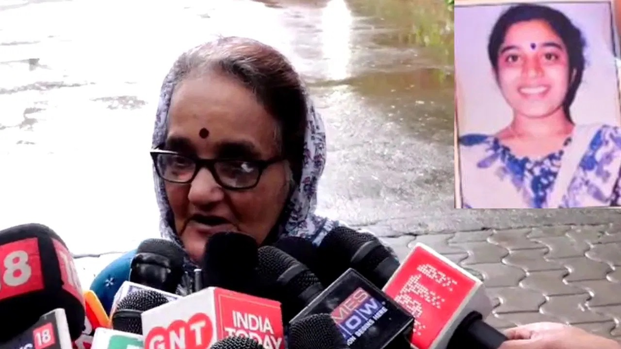 ಧರ್ಮಸ್ಥಳದ ಮಂಜುನಾಥನ ಮೇಲೆ ಆಣೆ, ಅನನ್ಯ ಭಟ್ ನನ್ನ ಮಗಳು, ನಾನೇ ಹೆತ್ತಿದ್ದು: ಸುಜಾತ ಭಟ್.