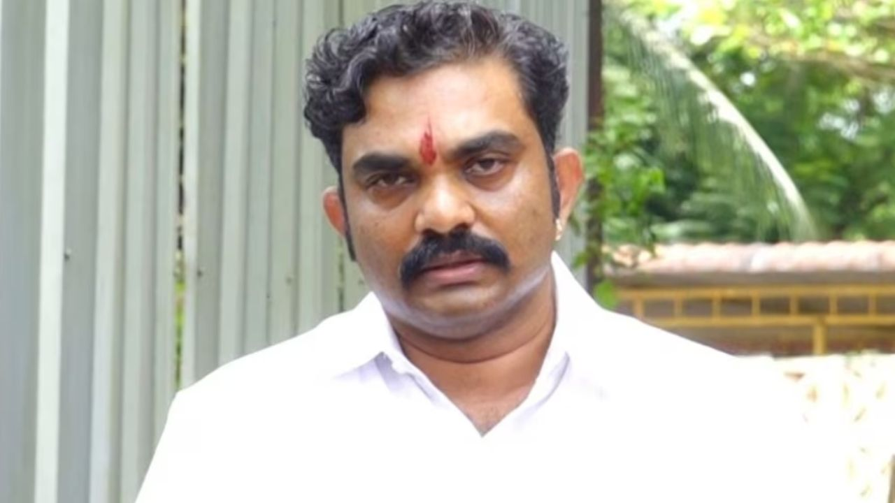 “ಧರ್ಮಸ್ಥಳ ಬುರುಡೆ ಕೇಸ್: ಗಿರೀಶ್ ಮಟ್ಟಣ್ಣವರ ಸ್ಫೋಟಕ ಬಾಯ್ಬಿಟ್ಟಿಕೆ – ವಿಠ್ಠಲ್ ಗೌಡರ ಹೆಸರು ಮುನ್ನೆಲೆಗೆ!”
