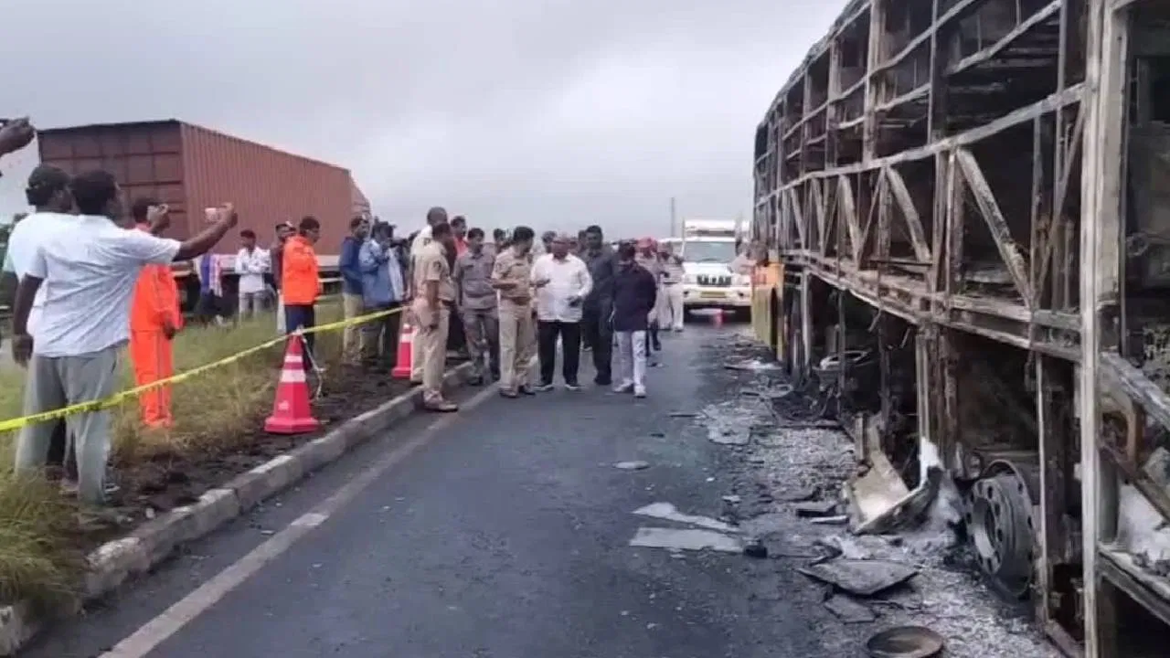ಅತಿವೇಗ, ಅಪಾಯಕಾರಿ ಚಾಲನೆಗೆ 23 ಸಾವಿರ ದಂಡ — ಕಾವೇರಿ ಟ್ರಾವೆಲ್ಸ್ ವಿರುದ್ಧ ಗಂಭೀರ ಆರೋಪಗಳು.