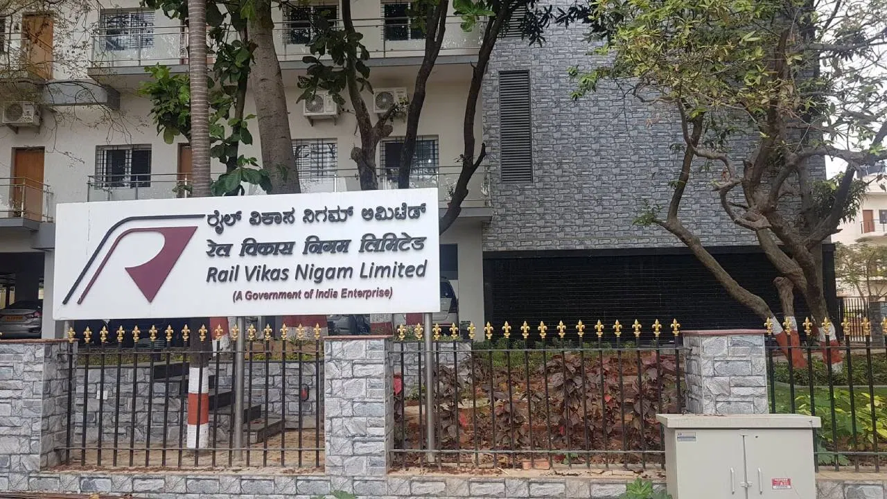 BE/B.Tech ಪದವೀಧರರಿಗೆ ಸೀನಿಯರ್ ಡೈರೆಕ್ಟರ್, ಮ್ಯಾನೇಜರ್ ಹುದ್ದೆಗಳಿಗಾಗಿ ಅವಕಾಶ.