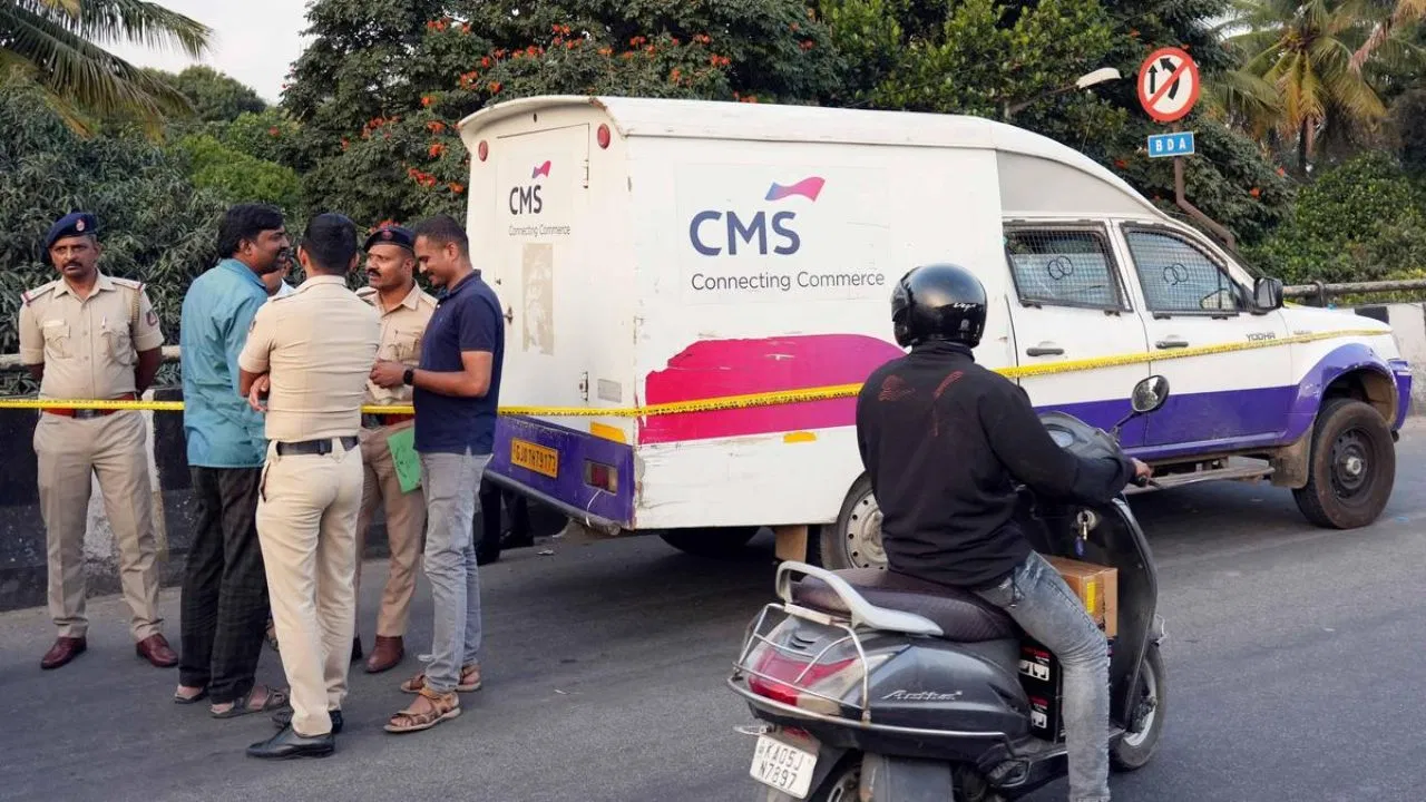 “ಬೆಂಗಳೂರು 7 ಕೋಟಿ ನಗದು ದರೋಡೆ: ಆರೋಪಿಗಳ ಸುಳಿವು.