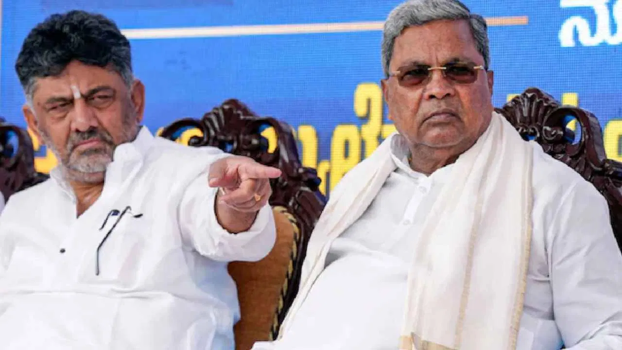 CM-DCM ಬಣಗಳ ನಡುವೆ ಹೊಸ ಕುರ್ಚಿಗಾಗಿ ಮತ್ತೆ ರಾಜಕೀಯ ಬಿಸಿಗಾಳಿ! KMF ಅಧ್ಯಕ್ಷ ಸ್ಥಾನಕ್ಕೂ ಪೈಪೋಟಿ ತೀವ್ರ