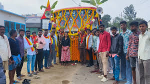 ಕನ್ನಡ ರಾಜ್ಯೋತ್ಸವ ಹಿನ್ನೆಲೆ ಸರ್ಕಾರಿ ಬಸ್​ಗೆ ಅದ್ದೂರಿ ಅಲಂಕಾರ.