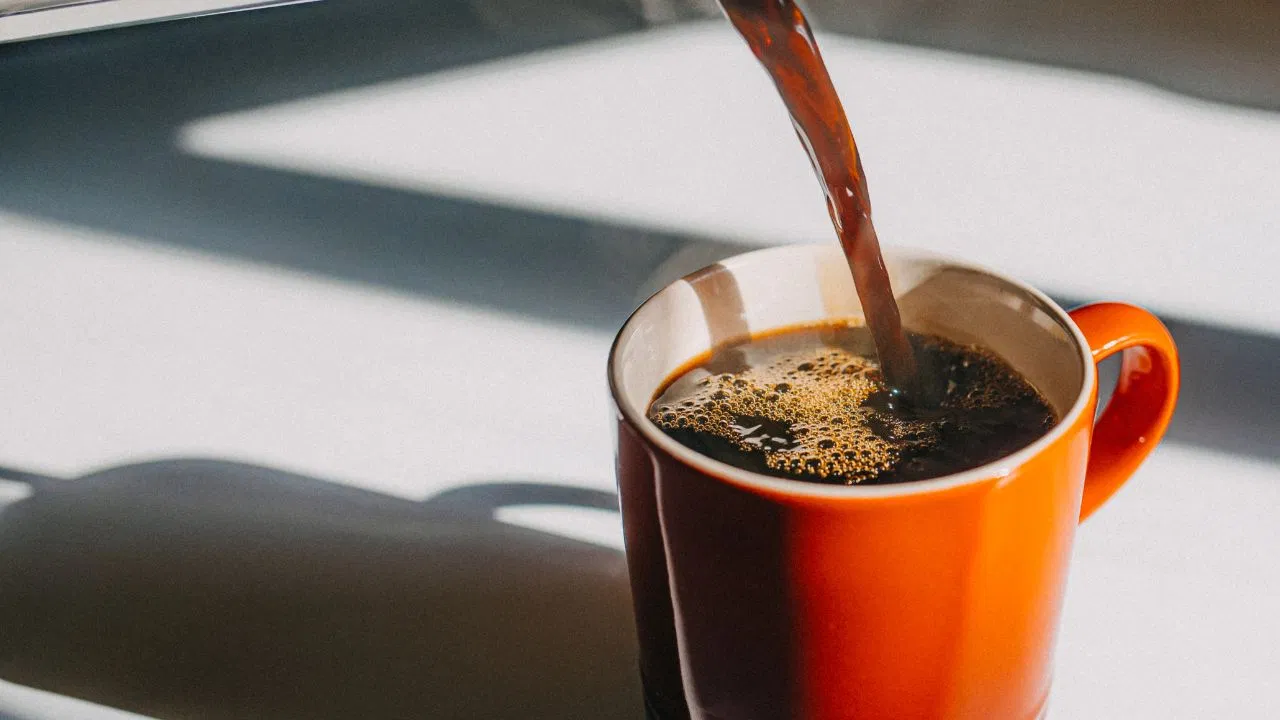 ಬೆಳಿಗ್ಗೆ ಎದ್ದು ಬ್ಲಾಕ್ ಕಾಫಿ ಕುಡಿಯೋ ಅಭ್ಯಾಸ ನಿಮಗಿದ್ಯಾ? ಈ ಪ್ರಯೋಜನಗಳನ್ನು ತಿಳಿದುಕೊಳ್ಳಲೇಬೇಕು!