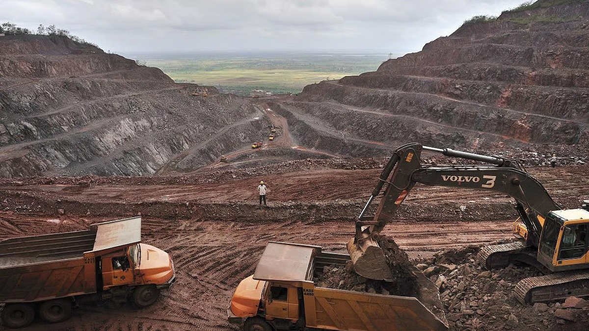 ತೆಂಕ ಕಜೆಕಾರು ಗಣಿಗಾರಿಕೆ ಗಲಾಟೆ.