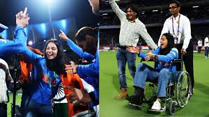 ವೀಲ್ ಚೇರ್ನಲ್ಲಿ ಆಗಮಿಸಿದ ಪ್ರತಿಕಾ ರಾವಲ್, ಟೀಮ್ ಇಂಡಿಯಾ ವಿಶ್ವಕಪ್ ಜಯೋತ್ಸವದಲ್ಲಿ ಸಂಭ್ರಮ!