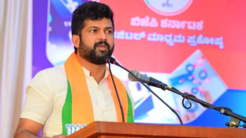 ಮಾಜಿ ಸಂಸದ ಪ್ರತಾಪ್ ಸಿಂಹ ವಿವಾದಾತ್ಮಕ ಹೇಳಿಕೆ | ದೆಹಲಿಯ ಕಾರು ಸ್ಫೋಟ ಪ್ರಕರಣ.