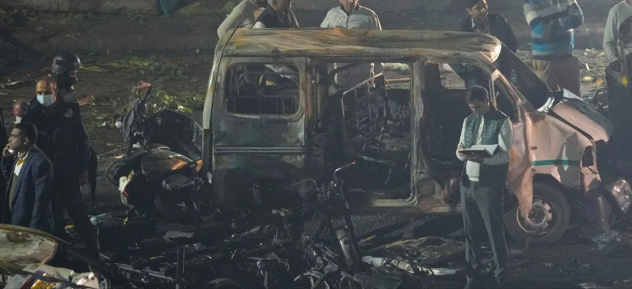 ದೆಹಲಿ ಸ್ಫೋಟ ತನಿಖೆಗೆ ಹೊಸ ತಿರುವು: ಕೆಂಪು ಇಕೋಸ್ಪೋರ್ಟ್ ಕಾರಿಗಾಗಿ ಪೊಲೀಸರ ಶೋಧ ಜೋರಾಗಿದೆ!