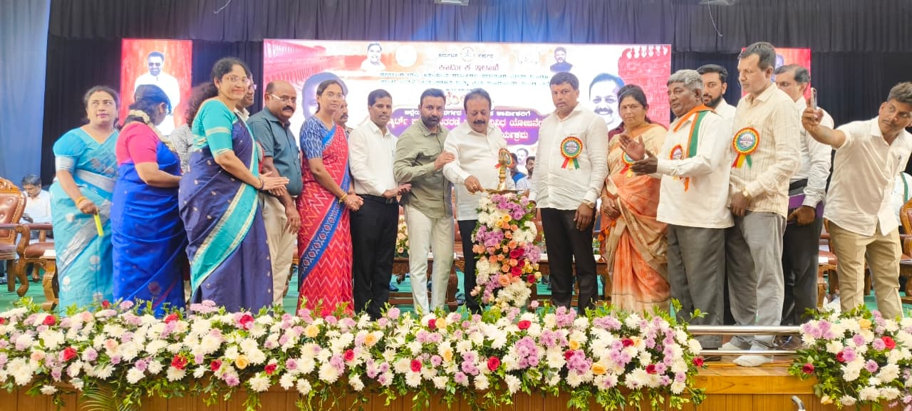 ಕಾರ್ಮಿಕರು ಯೋಜನೆಗಳ ಸದುಪಯೋಗ ಪಡೆದುಕೊಳ್ಳಿ.