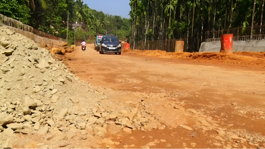 ಶಿರಸಿ–ಕುಮಟಾ ಹೆದ್ದಾರಿ ಕೆಲಸಕ್ಕೆ ಆಮೆಗತಿ.