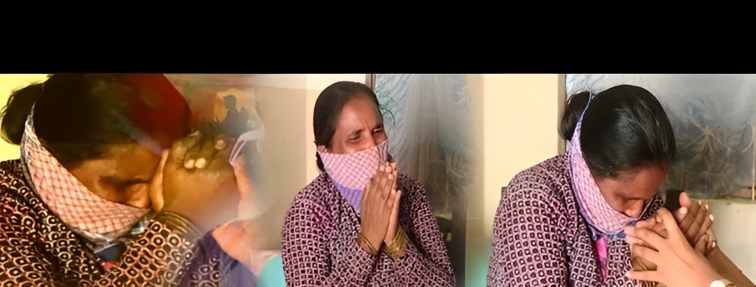 ಮುಖ ಮುಚ್ಚಿಕೊಂಡು ಜೈಲಿಗೆ ಬಂದ ಚಿನ್ನಯ್ಯನ ಪತ್ನಿ.