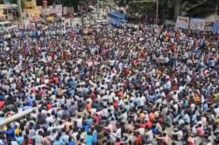 ಧಾರವಾಡದಲ್ಲಿ ಸರ್ಕಾರಿ ಹುದ್ದೆ ಹೋರಾಟ.