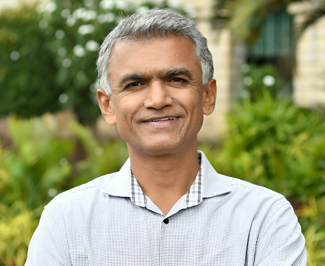 21 ಎಕರೆ ಜಮೀನು ಕಬಳಿಕೆ ಆರೋಪ.