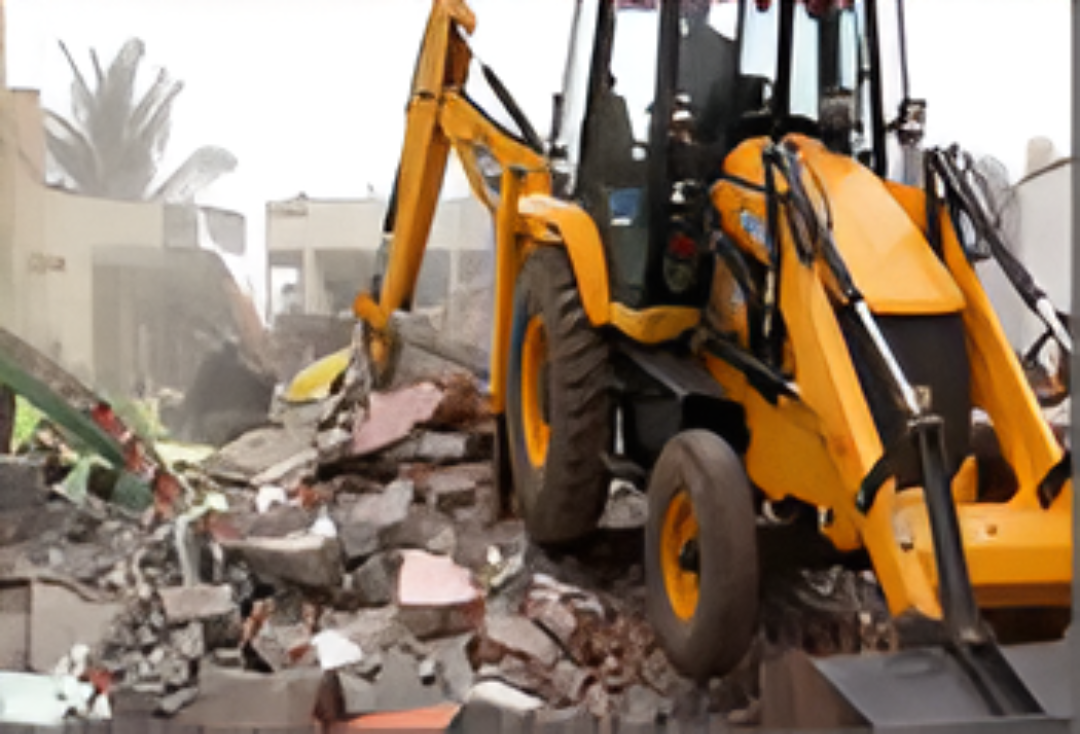 ಹುಬ್ಬಳ್ಳಿಯಲ್ಲಿ JCB ಆರ್ಭಟ: 47 ಮನೆಗಳ ತೆರವು!