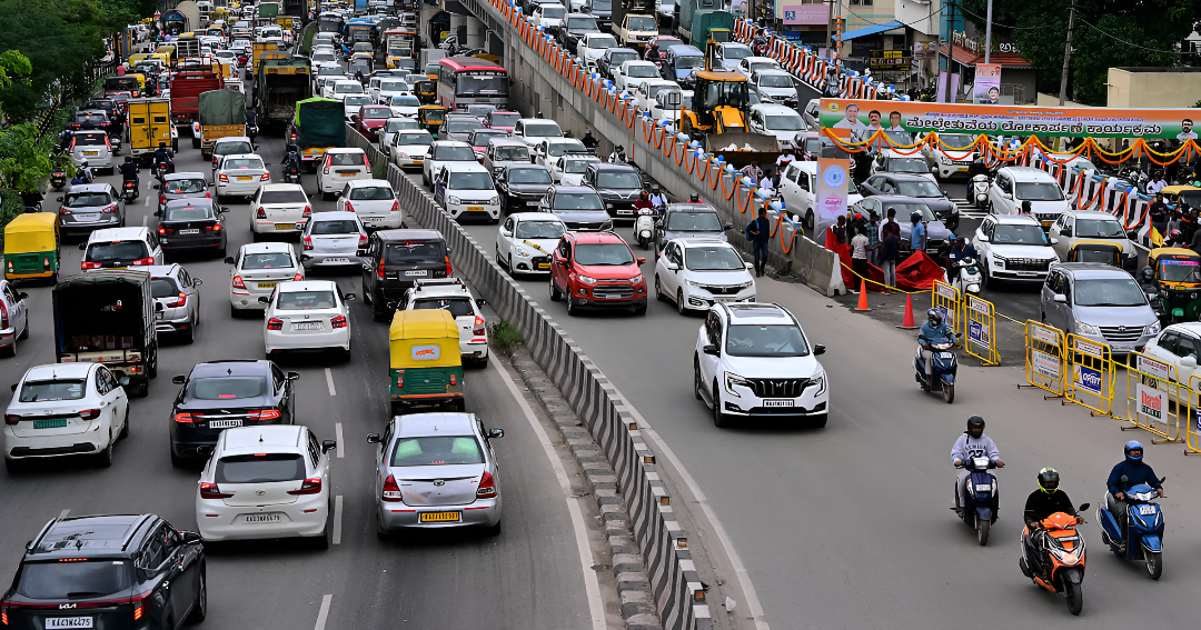 ವಾಹನ ಸವಾರರೇ ಎಚ್ಚರ! ಎಚ್ಚರ!.