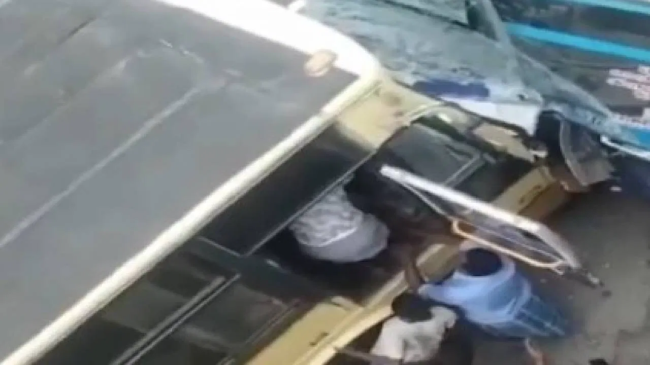 ತಮಿಳುನಾಡಿನಲ್ಲಿ 2 ಸರ್ಕಾರಿ ಬಸ್ಸುಗಳ ಮುಖಾಮುಖಿ ಡಿಕ್ಕಿ.