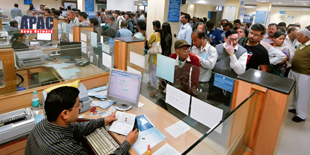 ವಾರಕ್ಕೆ ಎರಡು ರಜೆಗಾಗಿ ಆಗ್ರಹ.