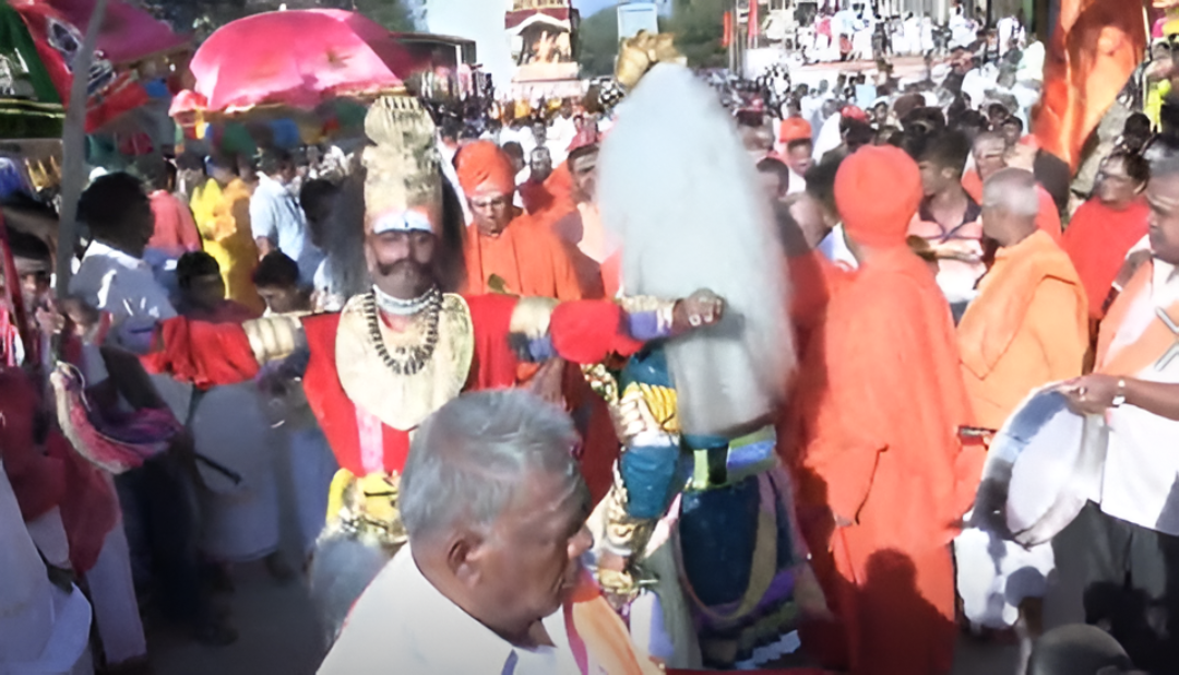 ರುದ್ರಾಕ್ಷಿ ರಥೋತ್ಸವದಲ್ಲಿ ಕಲಾತಂಡಗಳ ವೈಭವ.