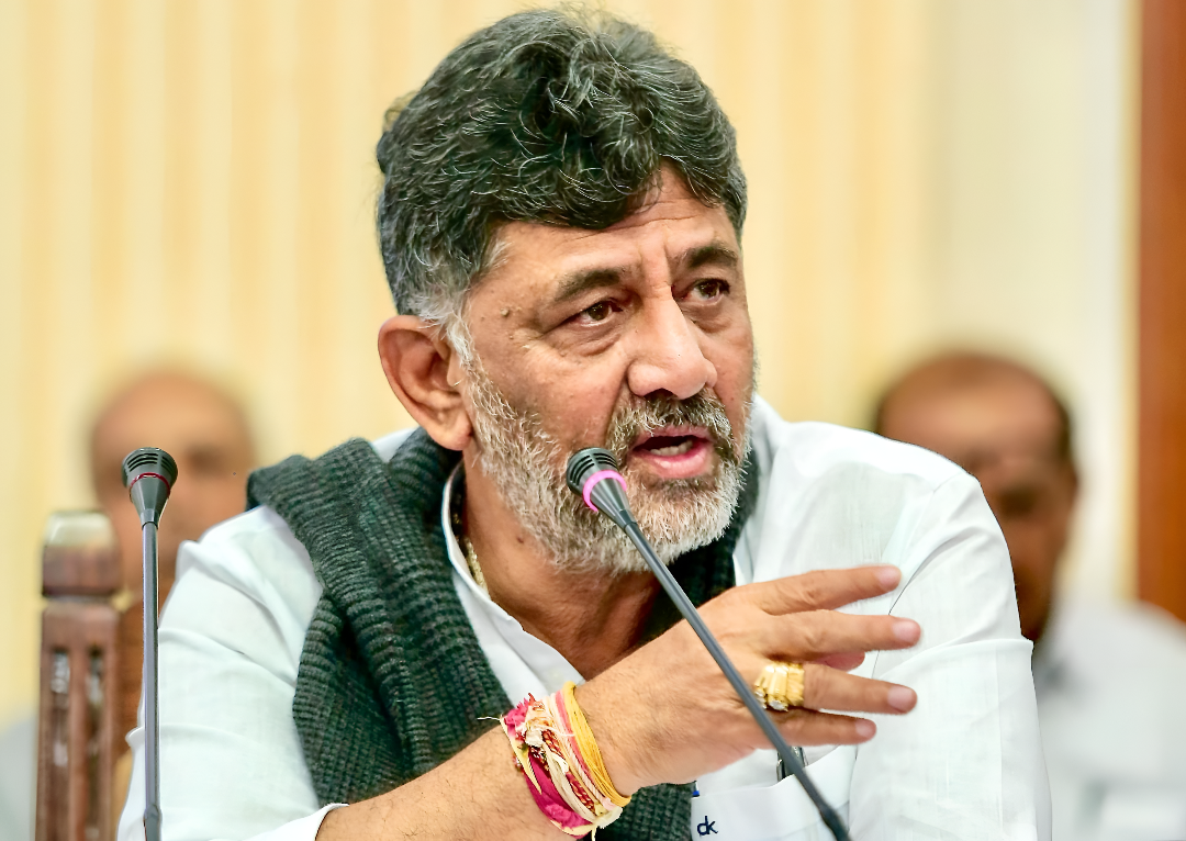 D.K ಶಿವಕುಮಾರ್ – ಖರ್ಗೆ ದಿಢೀರ್ ಭೇಟಿಯೊಂದಿಗೆ ಕುತೂಹಲ.