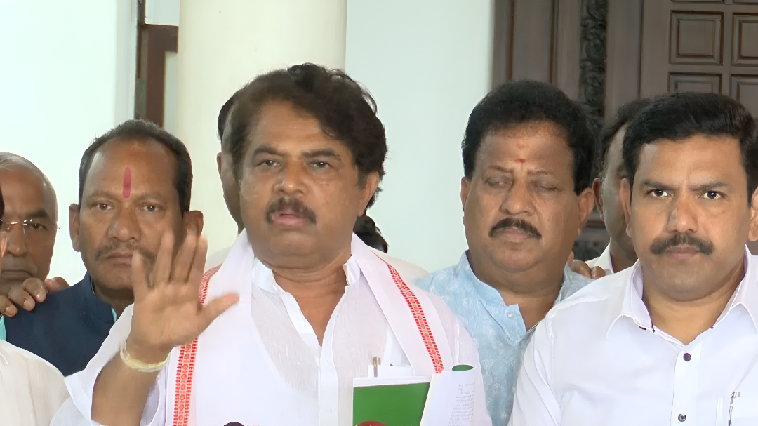 “ರಾಜ್ಯಪಾಲರನ್ನೇ ತಡೆದು ಗೂಂಡಾಗಿರಿ, ಇದು ಕರಾಳ ದಿನ”: ಅಶೋಕ್ ವಾಗ್ದಾಳಿ.