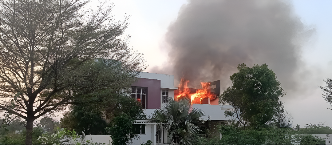 ಜನಾರ್ದನ ರೆಡ್ಡಿ ಮಾಡೆಲ್ ಹೌಸ್ ಬೆಂ* ಪ್ರಕರಣ.