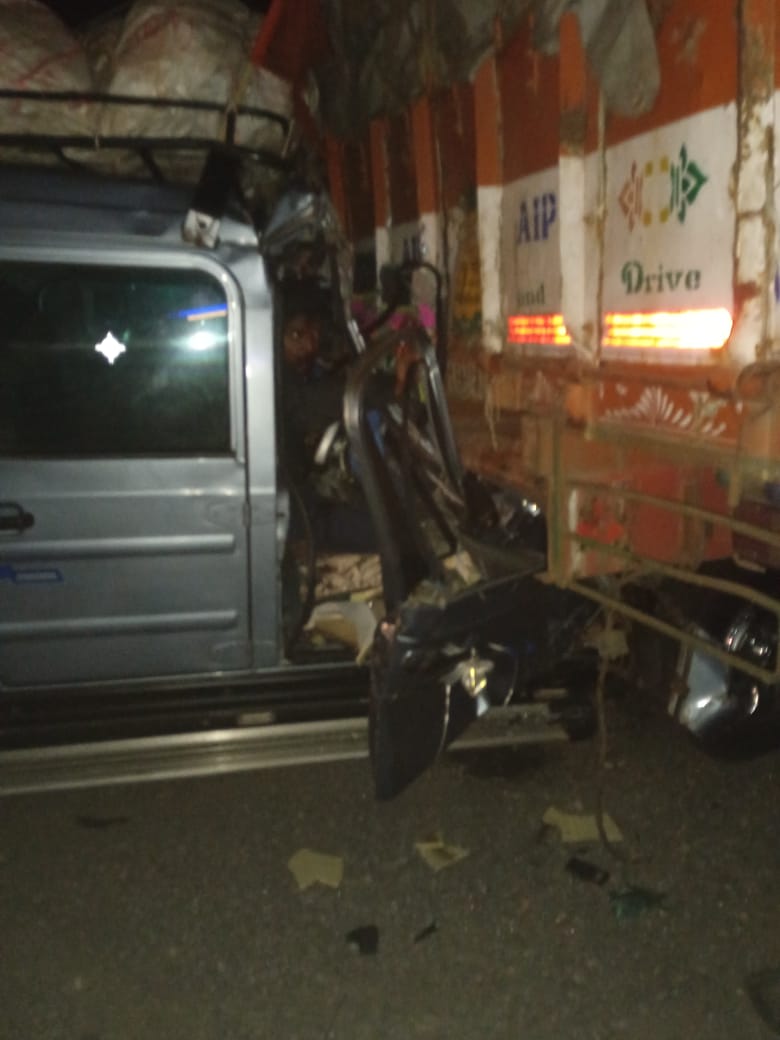 ಲಾರಿ–ಕ್ರೂಸರ್ ಭೀಕರ ಅಪ*ತ.