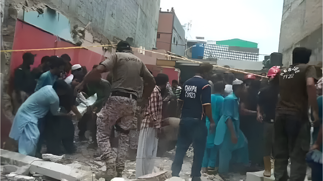 ಕರಾಚಿಯಲ್ಲಿ ಭೀಕರ ಸ್ಫೋಟ.!