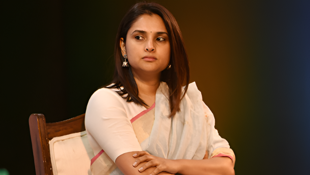 ಅಶ್ಲೀಲ ಸಂದೇಶ ಪ್ರಕರಣ: ಕೋರ್ಟ್ ಮುಂದೆ ಹಾಜರಾದ ರಮ್ಯಾ