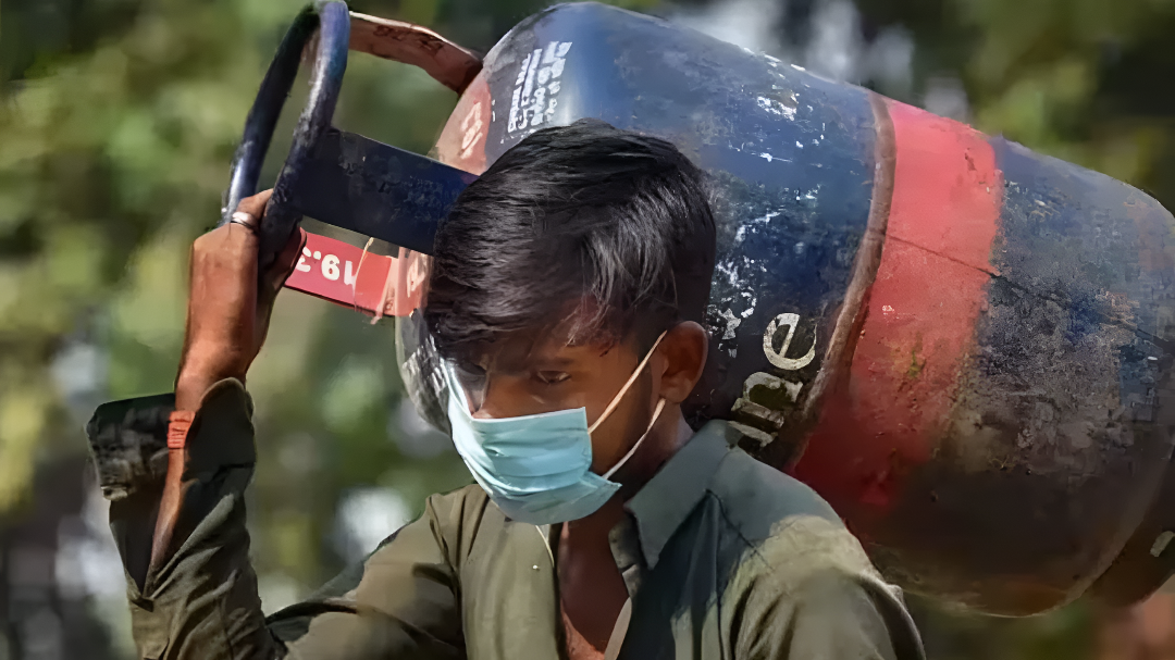 ಅಗತ್ಯ ಸರಕುಗಳ ಕಾಯ್ದೆ ಜಾರಿ: ಗ್ಯಾಸ್ ಪೂರೈಕೆಗೆ ಸರ್ಕಾರದ ಕ್ರಮ