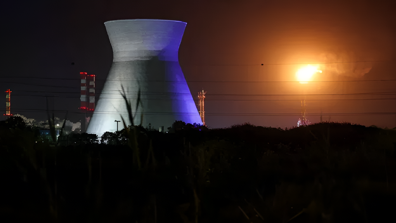 ಹೈಫಾ ತೈಲ ಸಂಸ್ಕರಣಾಗಾರಕ್ಕೆ ಇರಾನ್ ಕ್ಷಿಪಣಿ ದಾಳಿ.