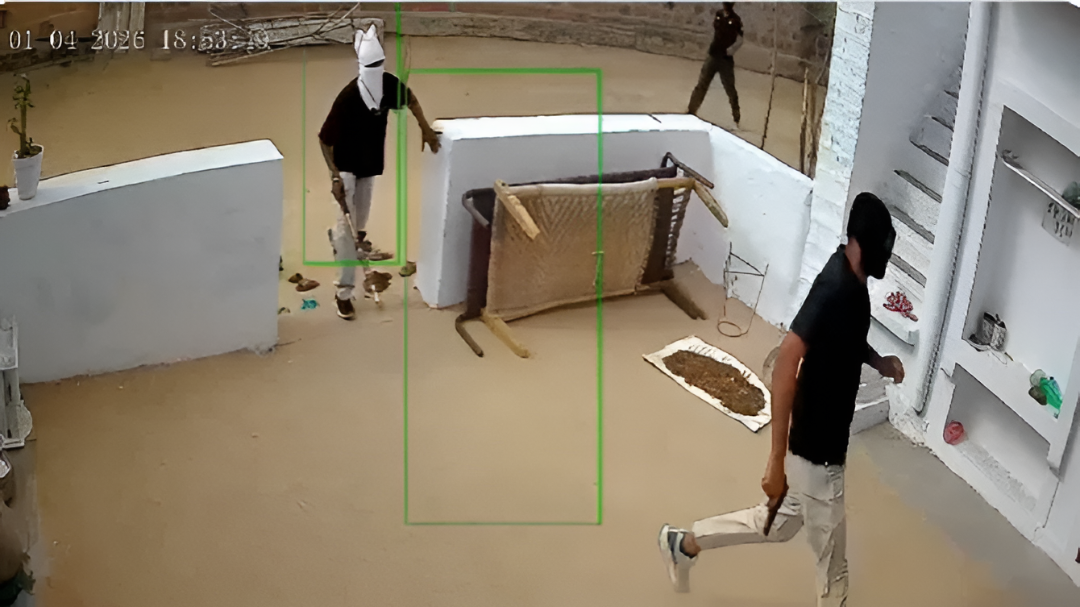 ರಾಜಸ್ಥಾನದ ಬಲೋತ್ರಾದಲ್ಲಿ ಮನೆಗೆ ನುಗ್ಗಿದ ಮುಸುಕುಧಾರಿಗಳು.