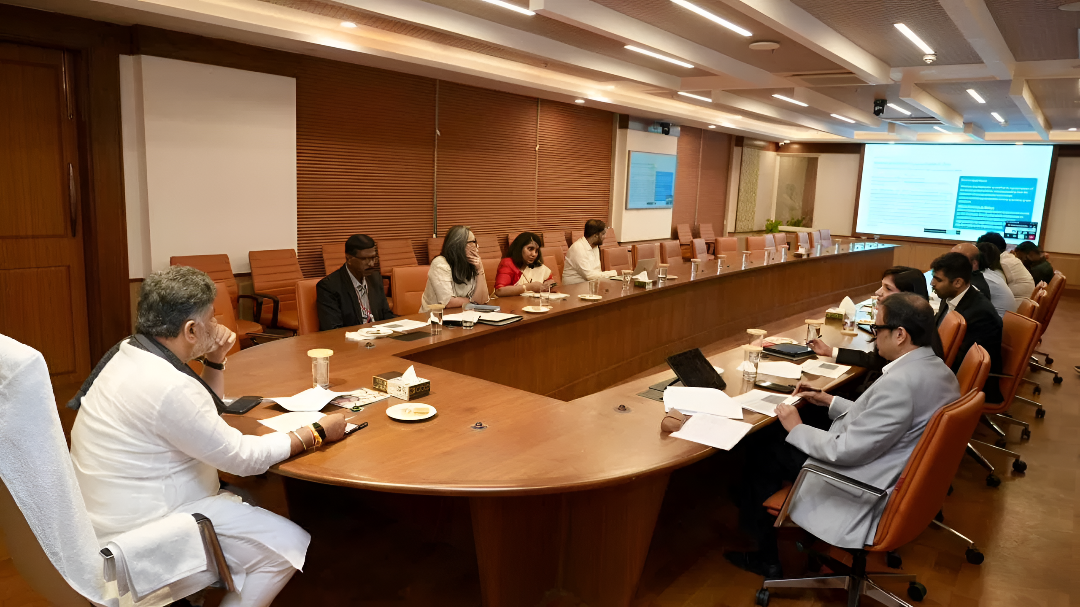 ಬೆಂಗಳೂರು ಅಭಿವೃದ್ಧಿಗೆ ಡಿಫೆನ್ಸ್ ಭೂಮಿ: ಡಿಕೆಶಿ ಮನವಿ