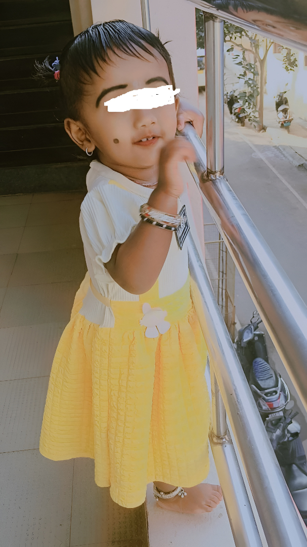 ಮೊದಲ ಮಹಡಿಯಿಂದ ಬಿದ್ದ 1.5 ವರ್ಷದ ಮಗು – ಬದುಕಿದ್ದೇ ಪವಾಡ!