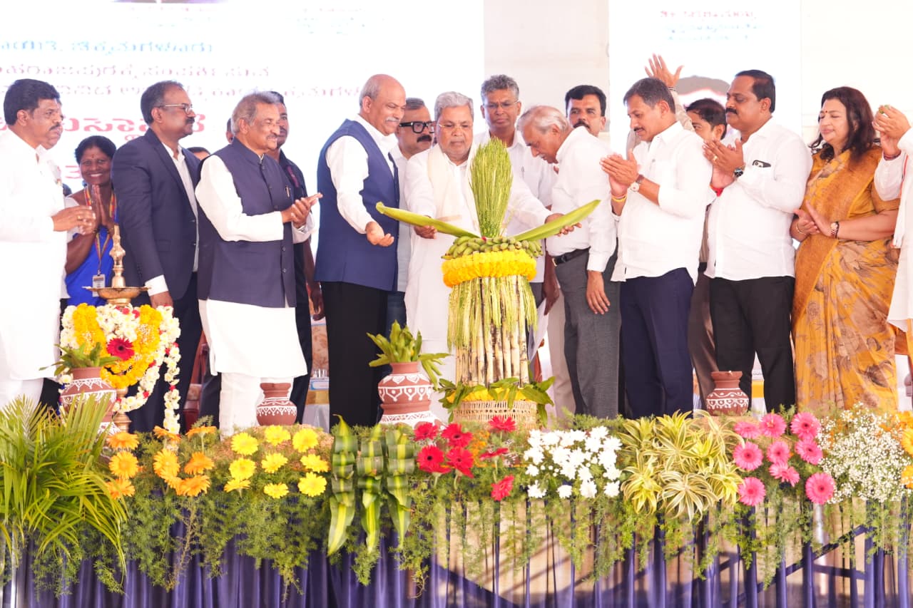 ಭದ್ರಾ ಸೇತುವೆ ಲೋಕಾರ್ಪಣೆ ಮಾಡಿದ CM ಸಿದ್ದರಾಮಯ್ಯ.