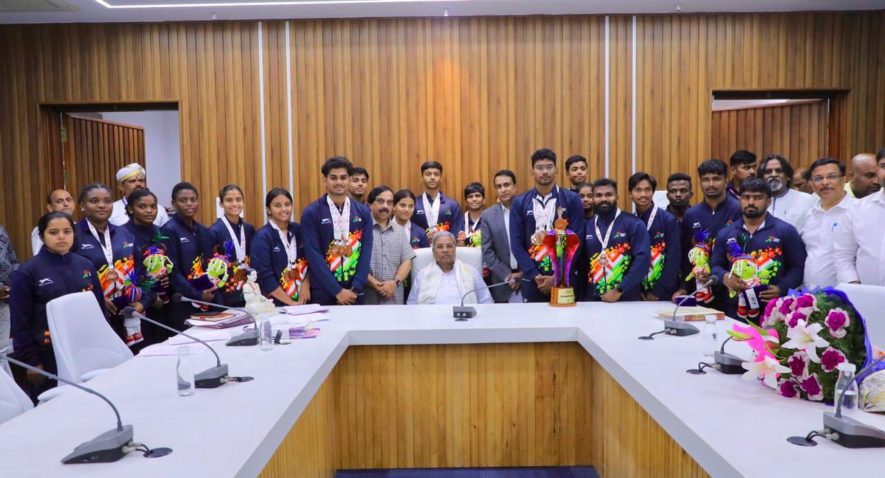 ಚಾಂಪಿಯನ್ ಆಗಿ ಹೊರಹೊಮ್ಮಿದ ರಾಜ್ಯ ತಂಡಕ್ಕೆ CM ಸನ್ಮಾನ.!
