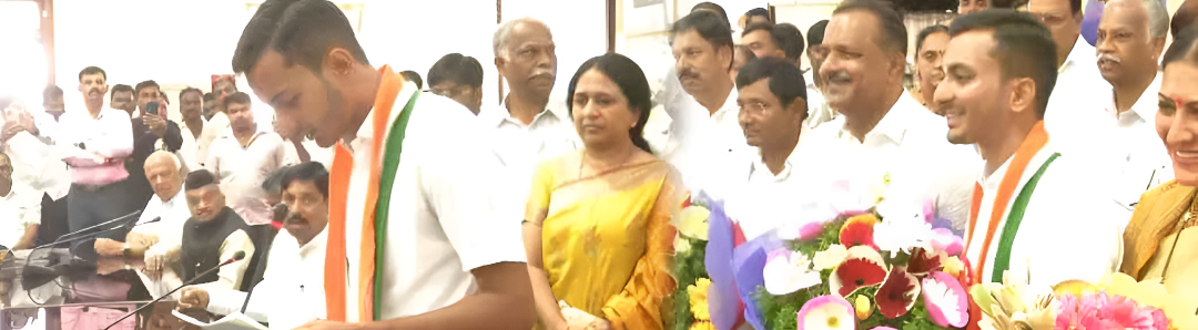 ಅಜ್ಜನ ಹೆಸರಿನಲ್ಲಿ ಪ್ರಮಾಣ ವಚನ ಸ್ವೀಕರಿಸಿದ ಸಮರ್ಥ್ ಮಲ್ಲಿಕಾರ್ಜುನ್; ವಿಧಾನಸೌಧದಲ್ಲಿ ವಿಶೇಷ ಕ್ಷಣ